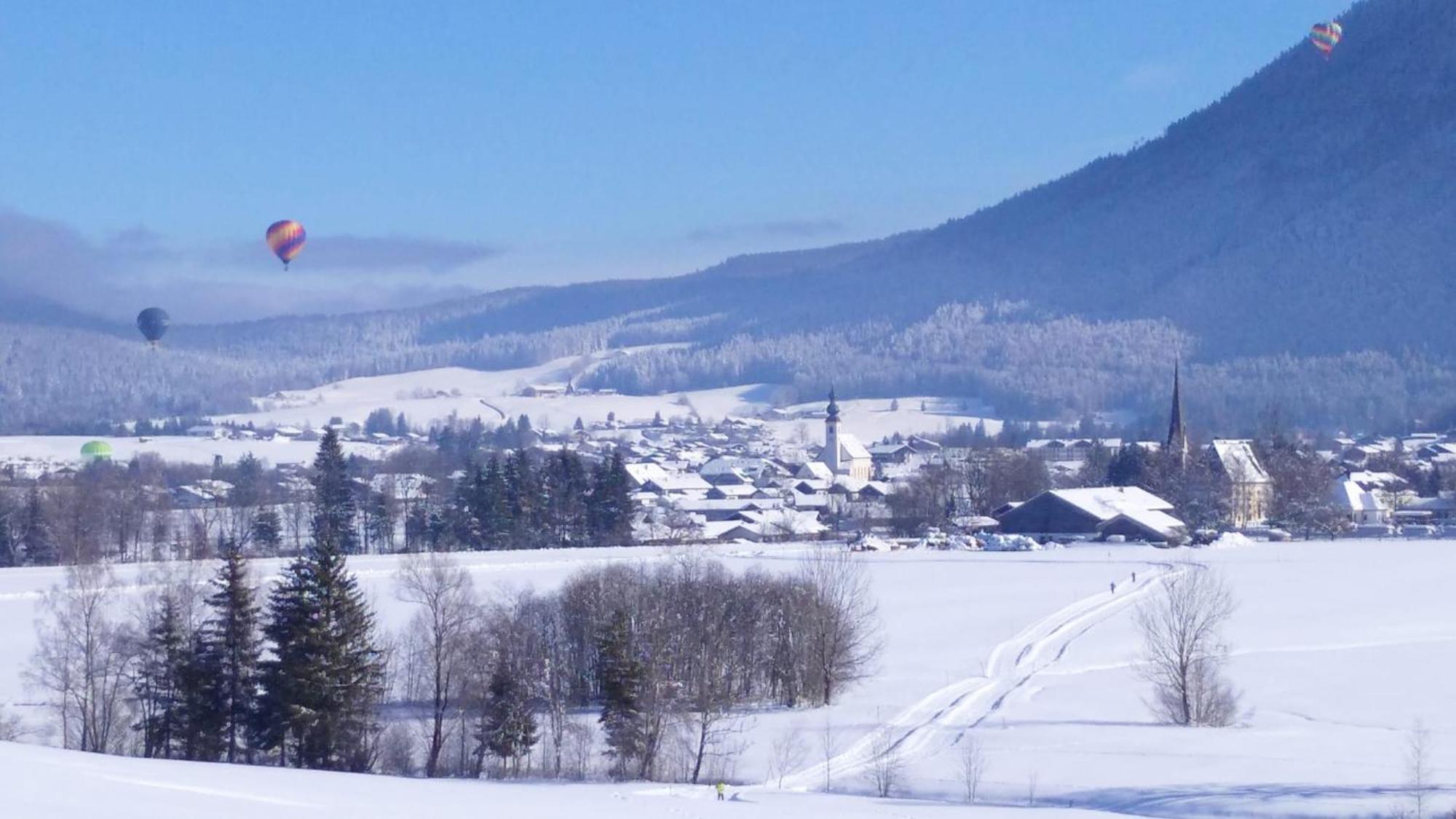 Wellnessoase Mit Sauna Und Whirlpool Inzell Bagian luar foto
